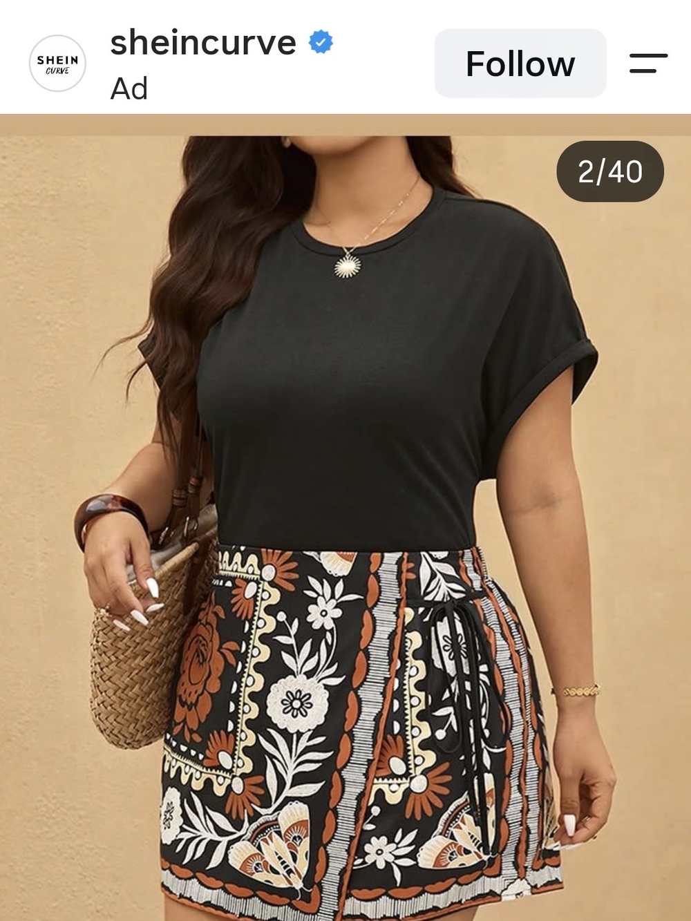 SHEIN Black Tee with Floral Printed Skorts